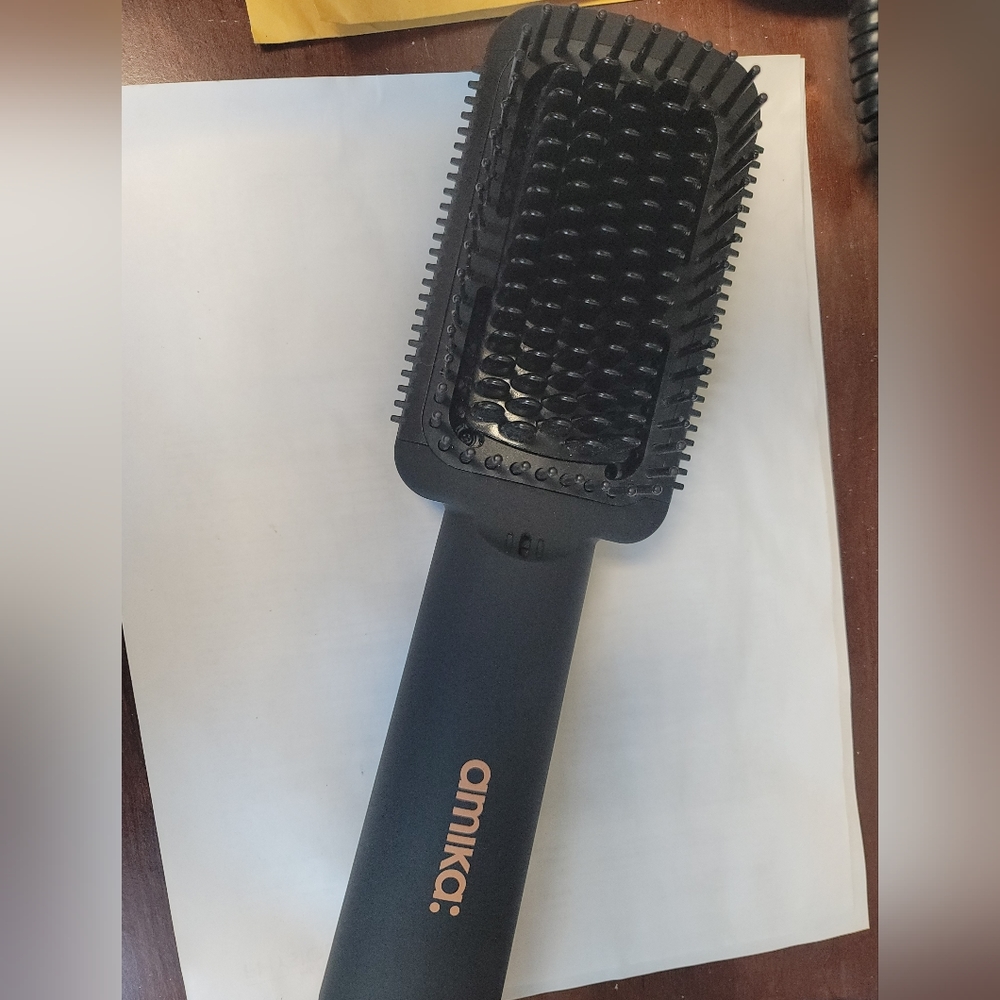Amika Double Agent 2 in 1 blow dryer & straightening brush